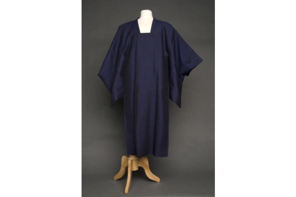 Navy blue chirimen (2004.1.108)